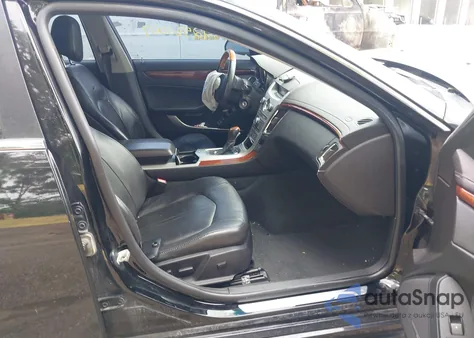 2011 Cadillac Cts Luxury z USA, uszkodzony, nr VIN 1G6DG5EY1B0143084